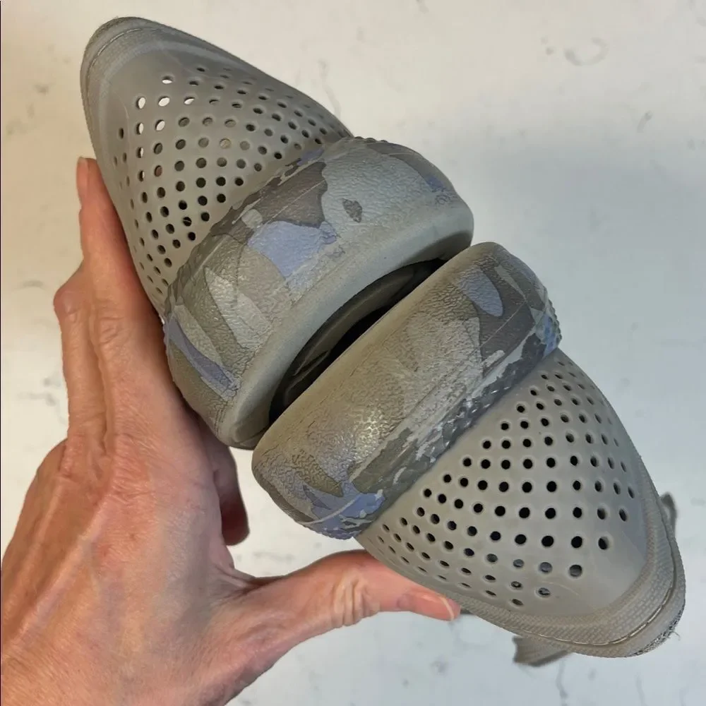 Crocs LiteRide Pacer Camo (Gray/Light Blue) Tennis Shoes 206494 Women's Sz 11